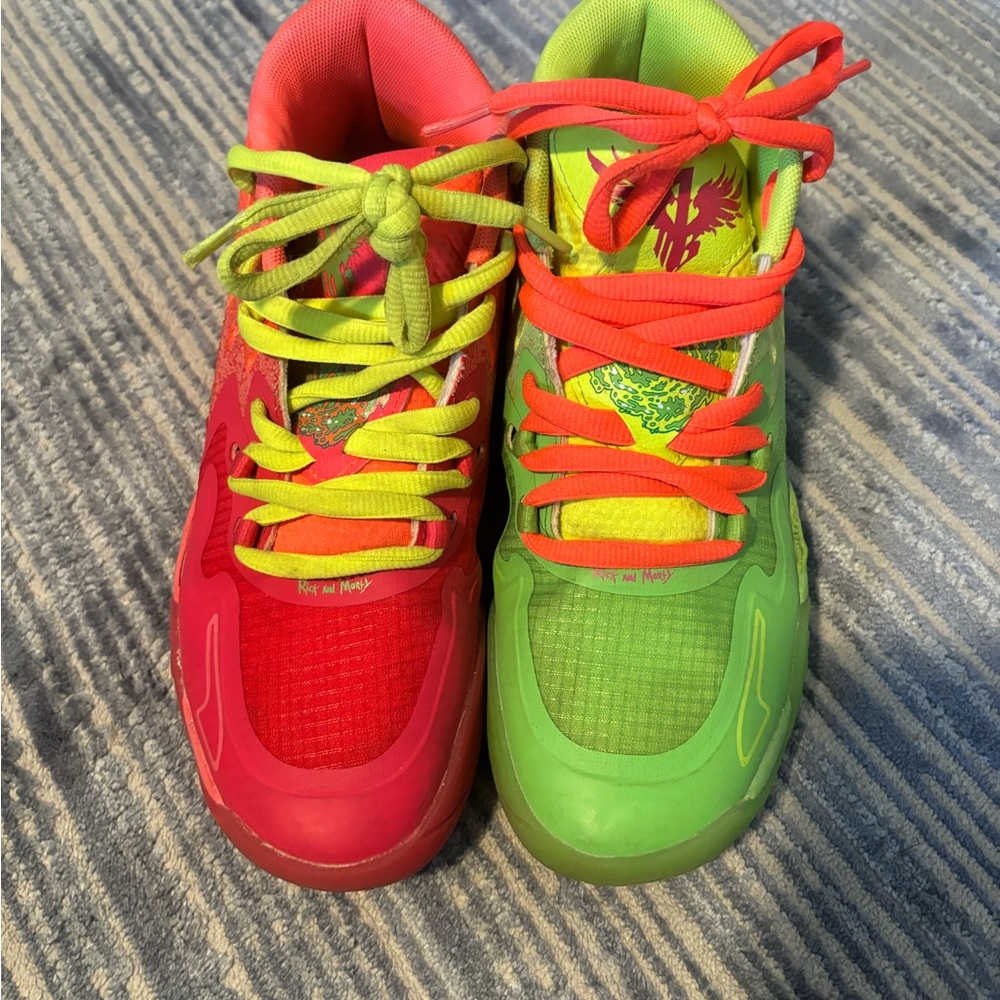 Lamelo Ball Rick And Morty Size 7.5 Mismatch Laces Can Switch Laces Back ￼